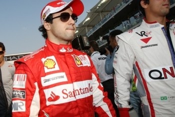Ook Massa de mist in met pitstopstrategie