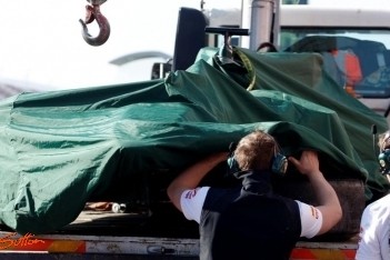 Team Lotus eerder klaar na crash Trulli