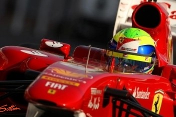 Massa bovenaan op laatste testdag Barcelona