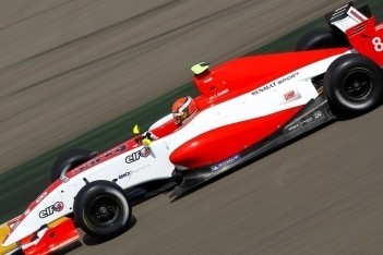 Ramos pakt pole-position voor tweede race