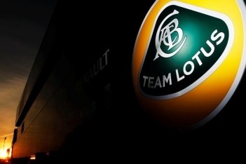 Team Lotus koopt automerk Caterham