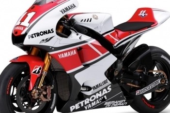 Yamaha rijdt met aangepast kleurschema in Assen
