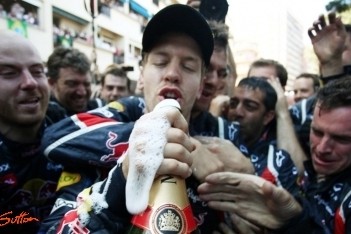 Vettel wint opmerkelijke GP van Monaco