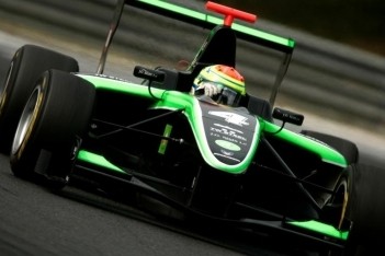 Sims snelste op eerste testdag in Valencia
