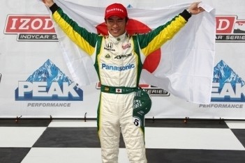 Sato scoort eerste pole-position in IndyCars
