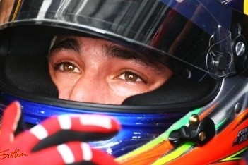'Ricciardo vervangt Karthikeyan bij Hispania'