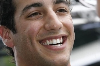 Officieel: Ricciardo vanaf Silverstone HRT-coureur