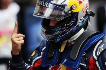 Vettel grijpt pole in fraaie kwalificatie op Spa