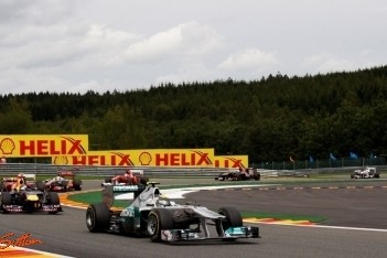 Mercedes laat zich van z'n beste kant zien op Spa