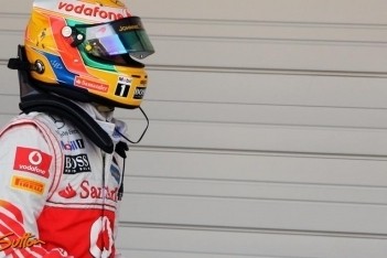 Hamilton verontschuldigt zich voor touché Massa