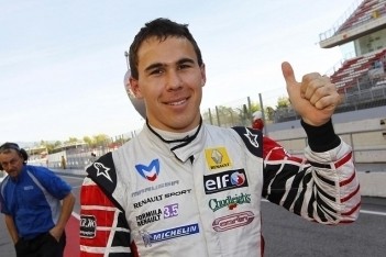 Wickens kampioen na botsing met Vergne