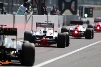 Teams beginnen aan eerste testdag Abu Dhabi