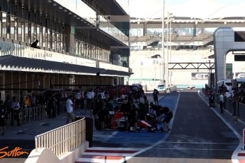 Vier debutanten op tweede testdag Abu Dhabi