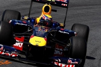 Webber blij met zege in seizoensafsluiter