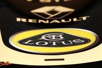 Lotus waagt een gokje met Raikkonen en Grosjean