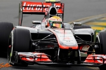 Hamilton bovenaan in laatste training Melbourne