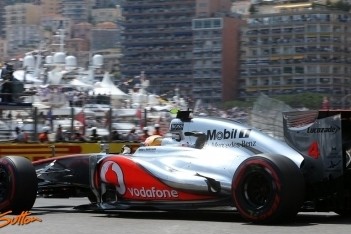 Hamilton waarschuwt: "Het glipt ons door de vingers"