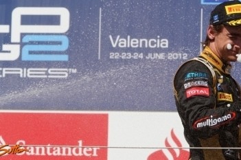 Gutierrez wint incidentrijke eerste race Valencia