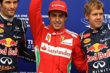 Alonso glibbert naar pole-position in Hockenheim