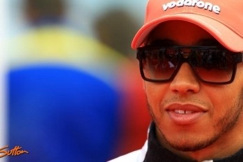 Ron Dennis verwacht dat Hamilton aanblijft