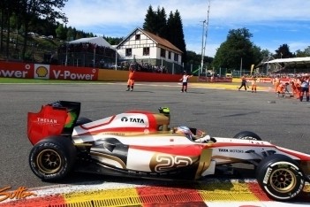 Karthikeyan crashte door probleem met wielmoer