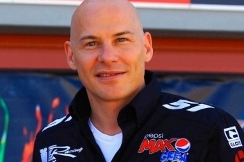 Villeneuve wordt teamgenoot van Verstappen