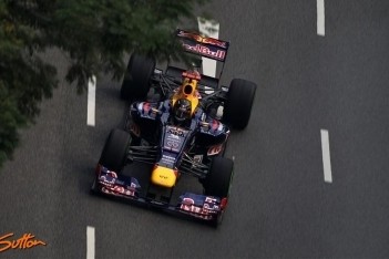 Vettel blijft de boventoon voeren in Singapore