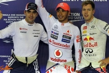 Hamilton dominant in kwalificatie Singapore