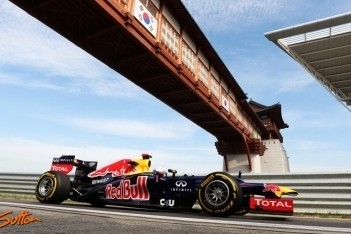 Vettel sluit eerste dag in Korea als snelste af