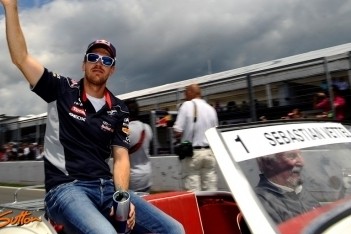 Vettel schenkt Red Bull eerste Canadese zege