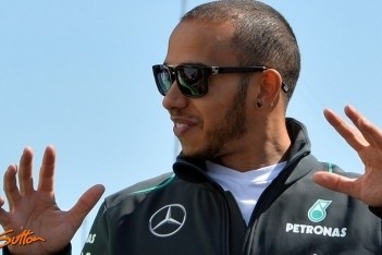Hamilton: "Geleerd om met verliezen om te gaan"