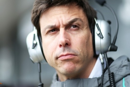 Wolff: "Er wacht ons een extra drukke vrijdag"