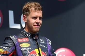 Vettel erg tevreden over eerste seizoenshelft
