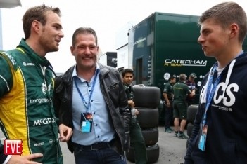 Column Verstappen: Alonso zet Ferrari op scherp