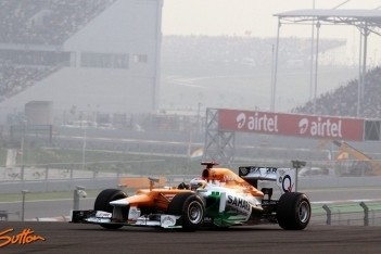 Organisatie India accepteert race in maart