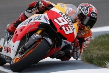 Marquez verslaat Crutchlow in laatste training