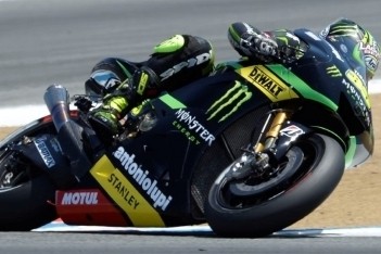 Crutchlow verslaat Bautista in strijd om pole