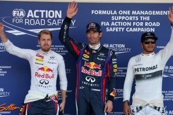 Webber verslaat Vettel in strijd om pole-position