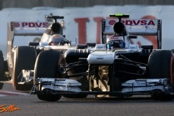 Bottas niet blij met late inhaalactie Maldonado