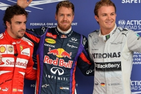 Vettel pakt pole voor seizoensfinale in Brazilië