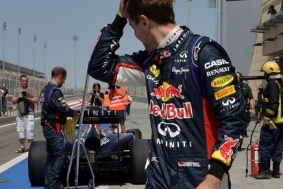 Vettel valt twee keer stil op ochtend derde testdag