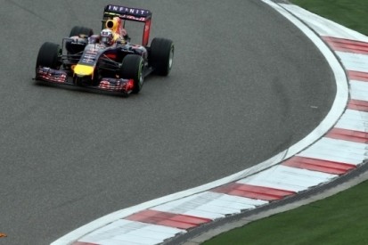 Ricciardo beste in gemankeerde regentraining