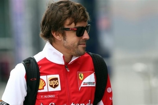 Alonso draagt podium op aan opgestapte Domenicali