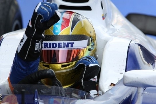 Cecotto verrassende winnaar in Barcelona