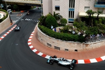 Button: "Hamilton zal keihard terugslaan in Canada"