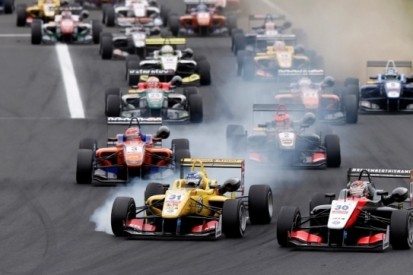 Verstappen ziet finishvlag niet in Hongarije, Szymkowiak zesde