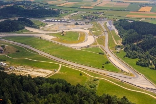 Twee DRS-zones tijdens Grand Prix van Oostenrijk
