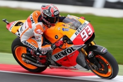 Marquez met gemak naar pole-position in Engeland