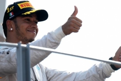 Hamilton troeft Rosberg af in Italiaanse Grand Prix