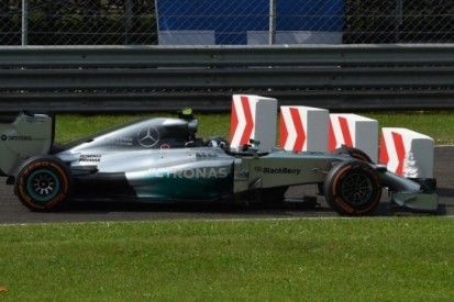 Mercedes doet complottheorieën rond Rosberg af als onzin